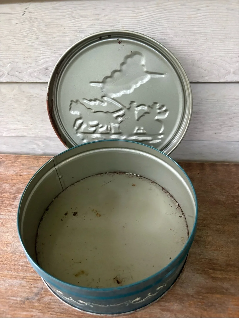 VTG Shirley Jean Fruit Cake tin manufactured by the Capitol Cake Company